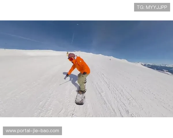 瑞士LAAX公开赛现场成潮流文化展，年轻滑手定制雪板引关注